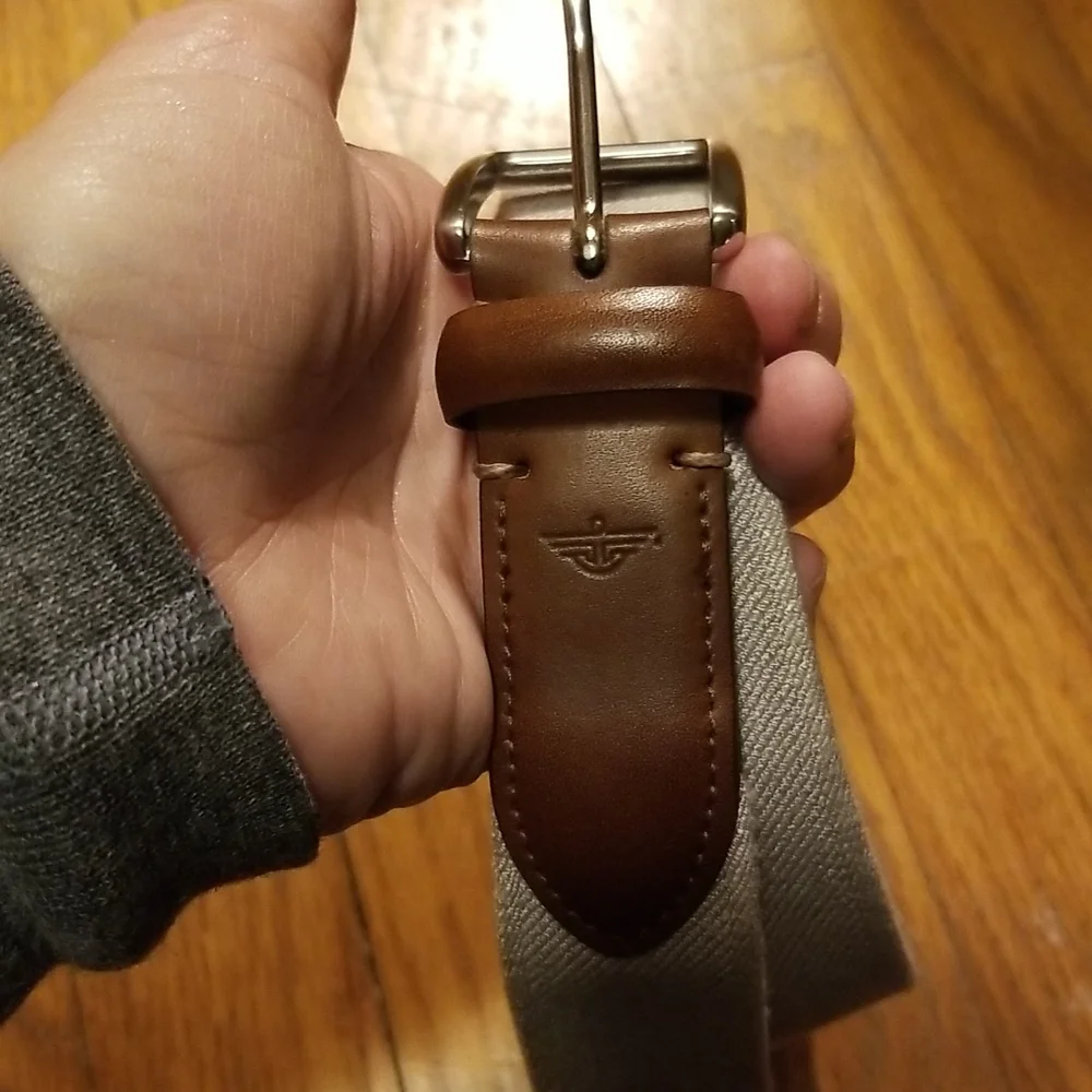 DOCKERS BELT/STRETCHES A LITTLE WORN ONCE SIZE LG, unisex